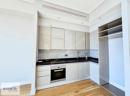 Metropol İstanbul Yüksek Kat Deniz Manzaralı 2+1 Kiralık Daire