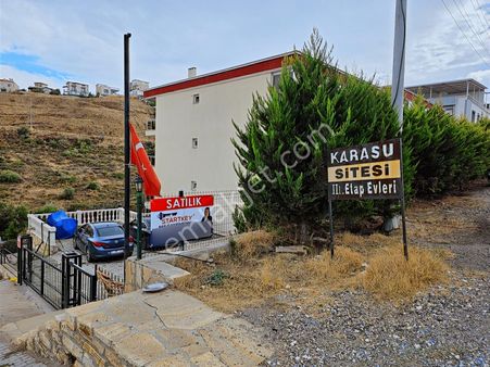 Yenifoça Karasu Sitesinde Ferah Bahçe Dubleks