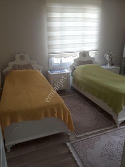 Yeşilyurt Mahallesi'nde Muhtarlik Civari 2 Katli Mustakil Ev