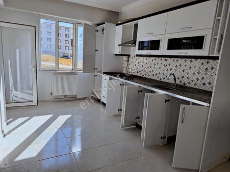 Hakev'den Erdemoğlu'nda Kiralık 2+1 Daire