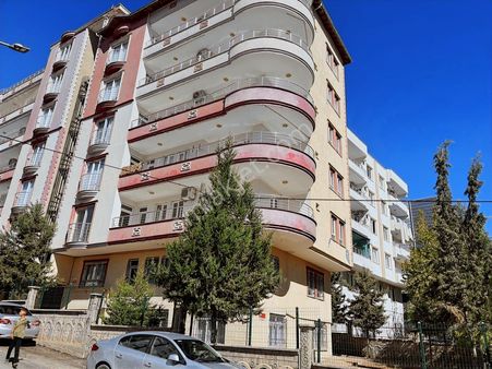 Hakev'den Adıyaman Kayalık Mahallesi Satılık Zemin 4+1 Daire