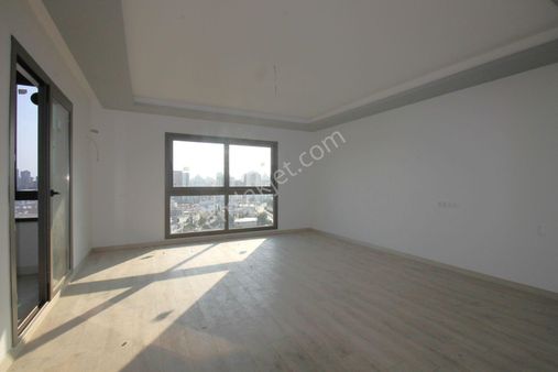 Retro’dan Toroslar’ın Gözde Semtinde Site İçi Doğalgazlı Kiralık 3+1