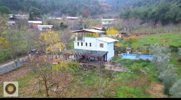 Kestel Gölbaşinda İçinde Havuzlu 2 Katlı Yapı Mevcut