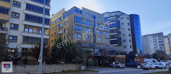 Nilüfer 23 Nisan Mahallesi Satılık Geniş 3+1 Arakat Daire