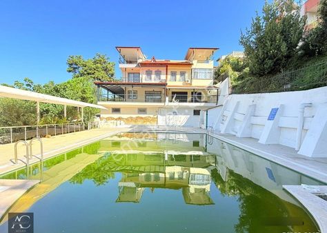 Aclass'dan Kusadası Kadınlar Denızınde Havuzlu -denız Manzaralı-full Esyalı Masrafsız Fırsat Villa