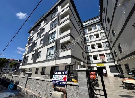 Girne Mahallesi'nde Kapalı Otoparklı Manzaralı Dubleks