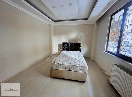 Elif Emlaktan Kiralık 1+1 Ayrı Mutfak Daire