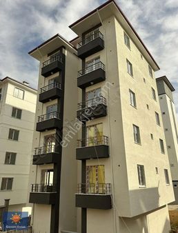 Garanti Emlak'tan / Üniversite Yakını / Satılık / 1+1 / Daire