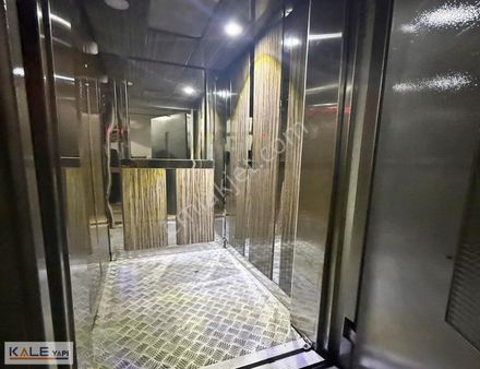 İnönü Mahallesi Köşe Bina Acil Satılık