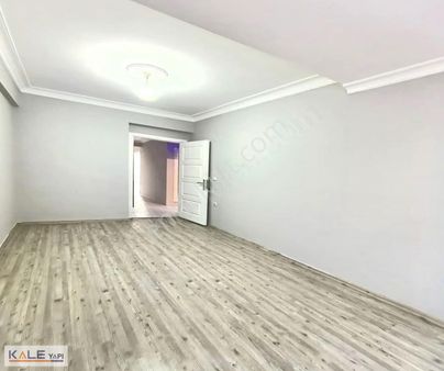 Balıkyolunda Okula Ve Ulaşıma Yakın 2+1 Dairemiz Satışta