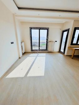 Emlak Center'dan Muradiye Mah Satılık 1+1 Site İçinde Daire