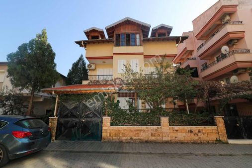 Didim'in Merkezinde Satılık Villa