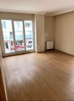 Metrobüse Yakın Ultra Lüks Yabancıya