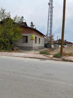 Tek Tapu, 663 M2 Arsa İçinde 3+1 Müstakil Ev.