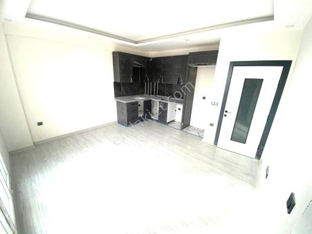 Aktiften Yazında Kışında Kullanabileceğiniz Hayalleri Süsleyen 1+1 Satılık Daire