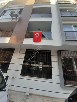 Davutlar’da Kapalı Mutfak Geniş 3+1 Kiralık Daire