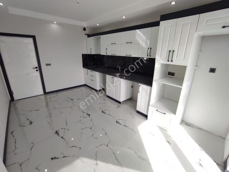 71 Evler Mh. Vadişehir Sınırı Ayrik Nizam Bahçeli Özel Garajli Ebeveyn Banyolu Daire