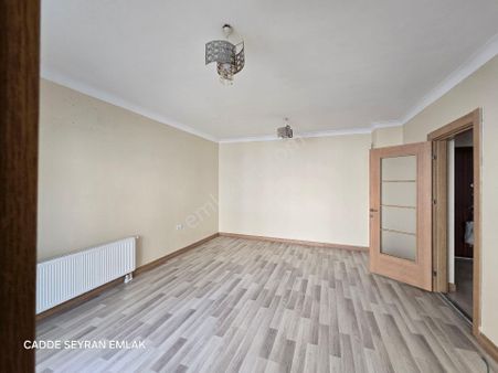 Cadde Seyran'dan Kiralık 2+1 97 M2 Arakat Sarı Toki Merkezi Konum