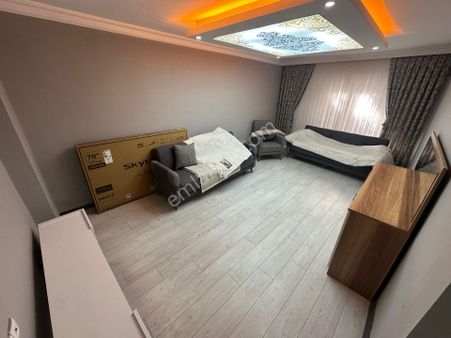 Kafkaslarda 2+1 Cadde Kenarı Full Yapılı Acil Satılık Cepheleri Açık !!