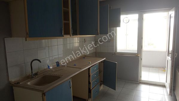 Belediye Konutları Uzay Bloklarında Kiralık 3+1 Daire