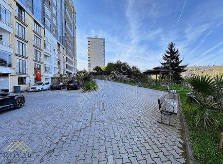 Trabzon Kaşüstünde Satılık 3+1 Deniz Manzaralı Daire