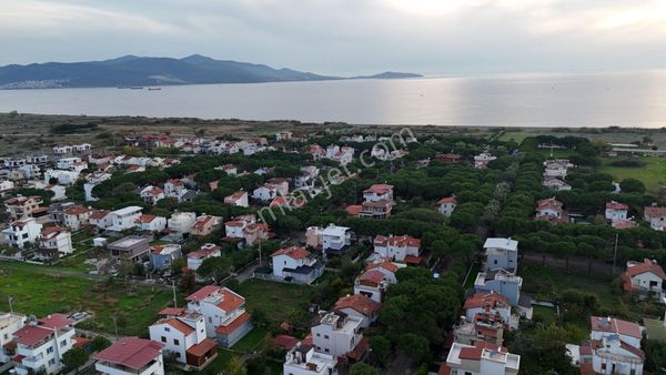 İzmir Dikili Kabakum Polyak Satılık Villa İmarlı 650 M² Arsa