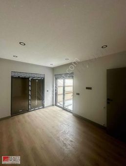 Merkezi Konumda Site İçinde Satılık 2+1 Dublex Daire