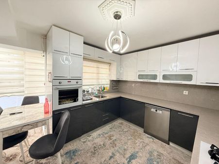 (1149) Keçiören Ataparkta Aşık Veysel Caddede 5+1 Asansörlü Geniiş Asansörlü Yapılı Kupon Dubleks!!