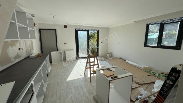 İzmir Menderes Çilede Satılık