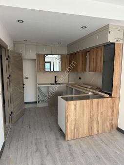 Kuşadası’na Yatırım Bölgesi Güzelçamlı’da 2 + 1 Ara Kat Daire Satılık