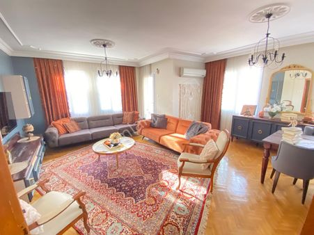 Prestijden Cumhuriyette Her Kat Tek Daire Tertemiz Geniş 3+1