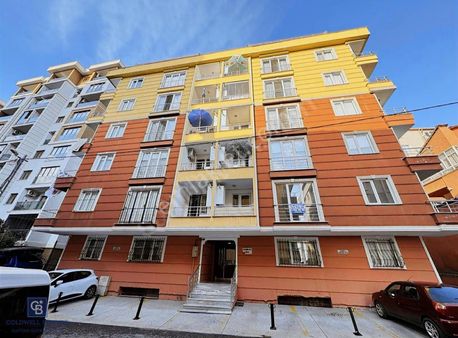 Pendik Çınardere Mahallesi Akay Sokak'ta Satılık 3+1 Daire