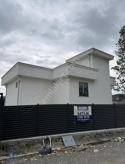 Sapanca Ünlüce'de Kesintisiz Göl Manzaralı