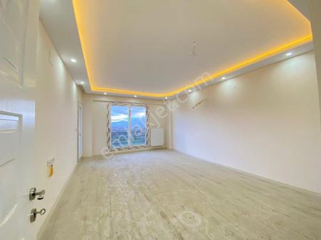 Nazilli🏡emlaktan-satılık Dallıcada Havuzlu Site İçi 3+1 Arakat Daire