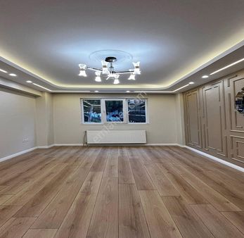 Aile Binasında Merkezi Konumda 2+1 Kiralık Daire