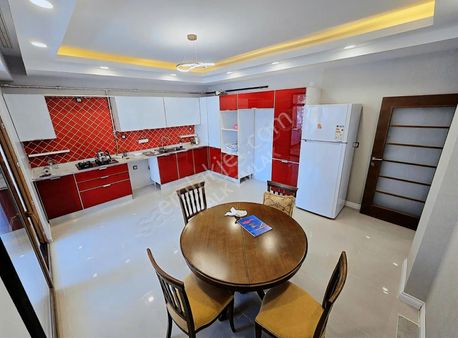 Halk Emlak Gayrimenkul 75 Caddesi Satılık 4+1 Daire