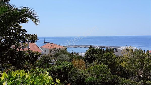Satılık Villa Denizin Tam Üstünde Butik Sitede Full Manzara...