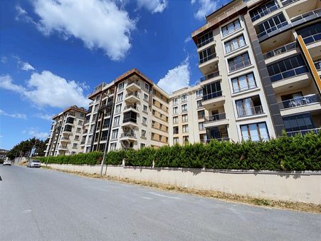 Büyükçekmece Butik Site İçinde Kaçırılmayacak Bahçe Katı