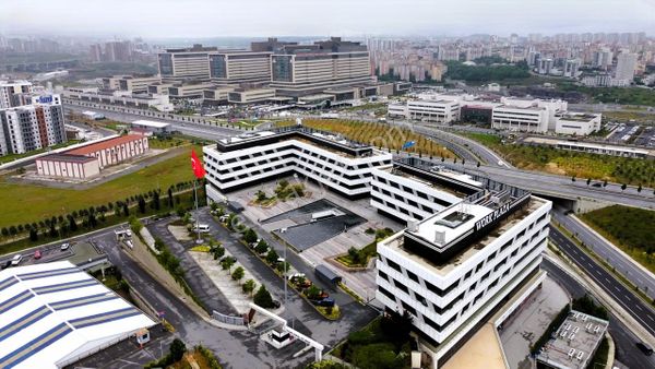 Başakşehir Şehir Hastanesi Karşısı Work Plaza Da Kiralık Ofis