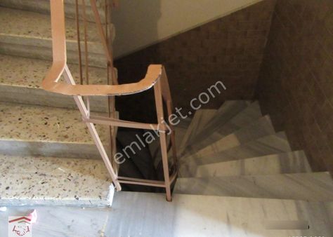 Çeliktepe Cadde'de 3+1 105m2 Kredi Uygun Satılık Köşe Daire