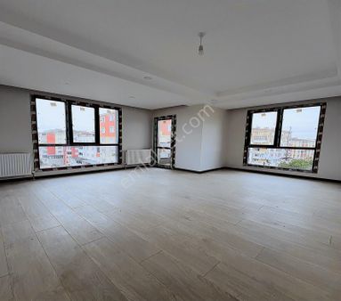 Lider'den Kızılpınar Merkezde Geniş Ferah Sıfır 2+1 Arakat