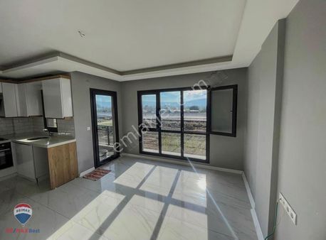 13 Bergama Fatih Mah. Modalına Sitesi 2+1 Satılık Daire