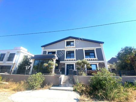 🏡aktiften İskelede Harika Konumda Denize Sıfır Tripleks 4+2 Müstakil Satılık Villa 🏡