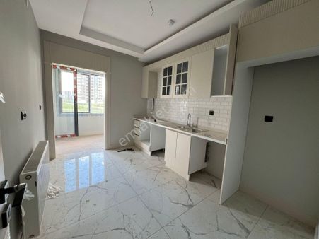 Four Land'den Fuar Alanı Karşısında 2,5+1 Sıfır Satılık Daire