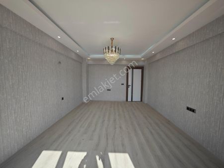 Zamanınız Değerliyse Bizi Arayın*kutlardan Ertuğrulgazi De 2.5+1 Daireler...!