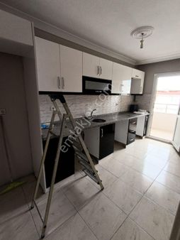 Barbaros Hayrettinpaşa Da Metrobüse Yakın Yeni Bina