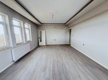 Polatlı'ya 2 Km Uzaklıkta Basri Mahallesinde Satılık Sıfır Daire