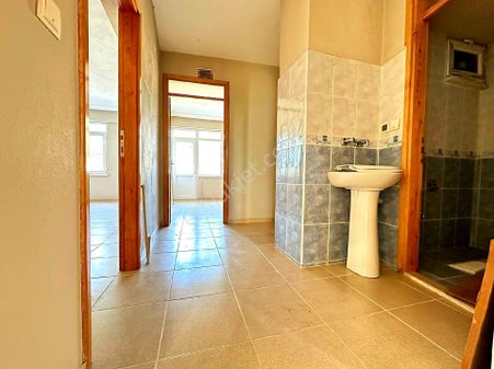 Edremit Tuzcumurat'da 3+1 Arakat Kiralık