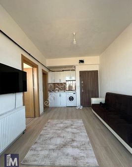 Üniversite Karşısı Ful Eşyalı 1+1 Balkonlu Kiralık Apart