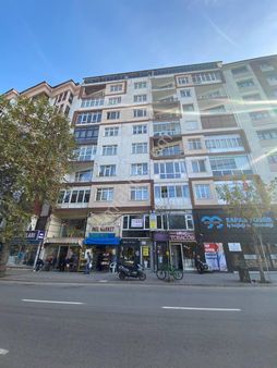 Anka Gayrimenkul'den Atatürk Bulvarında Kiralık 3+1 Daire